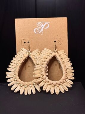 Plunder Beige Teardrop Raffia Earrings